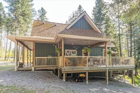 Exterior - 199 Glen View Dr, Eureka, MT 59917 photo 2 of 18