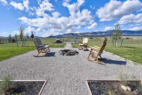 Exterior - 8 Wall St, Townsend, MT 59644 photo 12 of 19