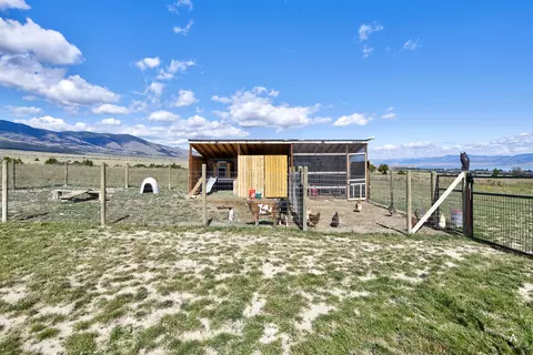 Exterior - 8 Wall St, Townsend, MT 59644 photo 10 of 19