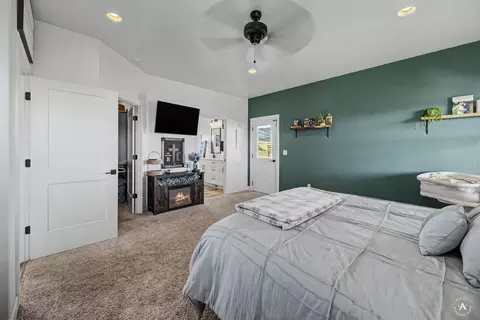 Bedroom - 8 Wall St, Townsend, MT 59644 photo 2 of 5