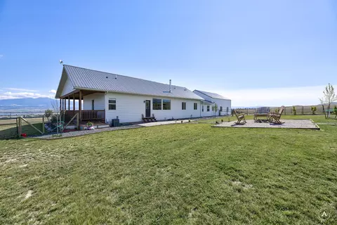 Exterior - 8 Wall St, Townsend, MT 59644 photo 11 of 19