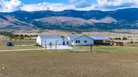 Exterior - 8 Wall St, Townsend, MT 59644 photo 3 of 19