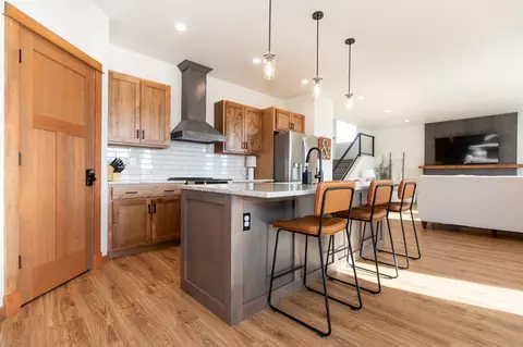 Kitchen - 610 Spaniel Ln, Belgrade, MT 59714 photo 2 of 4