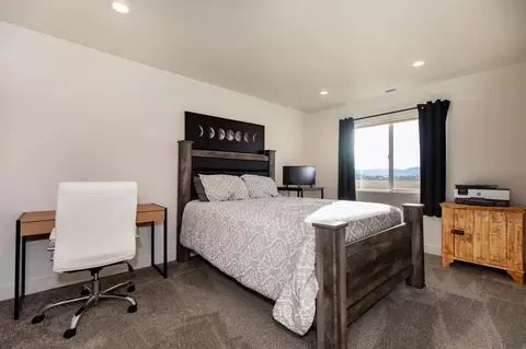 Bedroom - 610 Spaniel Ln, Belgrade, MT 59714 photo 5 of 8