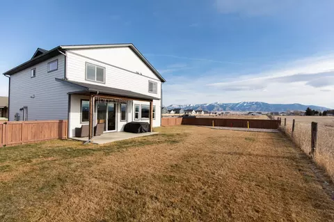 Exterior - 610 Spaniel Ln, Belgrade, MT 59714 photo 11 of 13