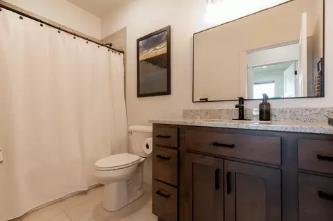 Bath - 610 Spaniel Ln, Belgrade, MT 59714 photo 8 of 8