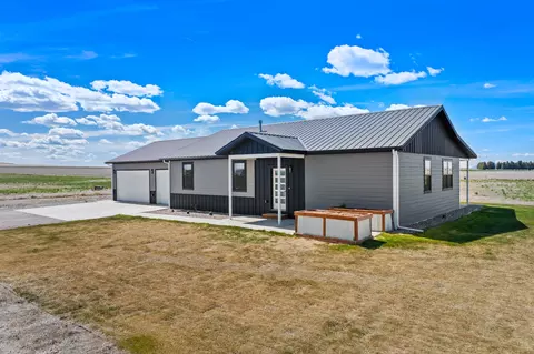46 Country Squires Ln, Fairfield, MT 59436