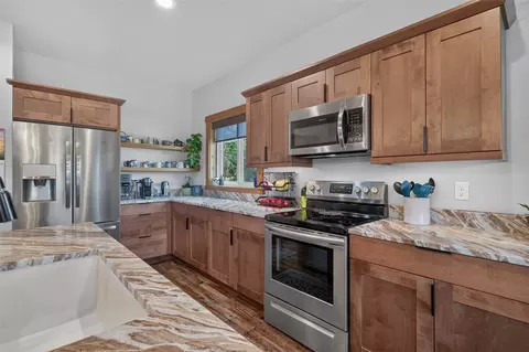 Kitchen - 5487 Thimbleberry Loop, Helena, MT 59602 photo 4 of 7