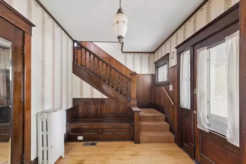 Entry Way - 220 4th Ave E, Kalispell, MT 59901 photo 2 of 4