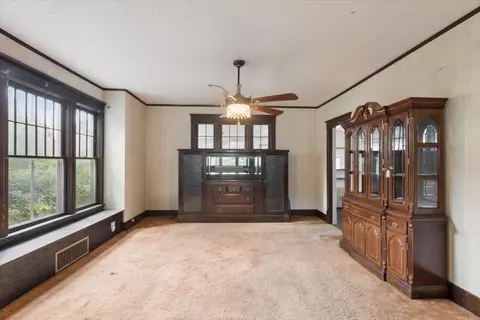 Living - 220 4th Ave E, Kalispell, MT 59901 photo 4 of 5