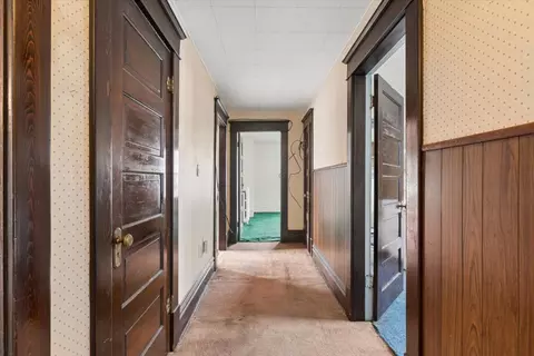 Entry Way - 220 4th Ave E, Kalispell, MT 59901 photo 4 of 4
