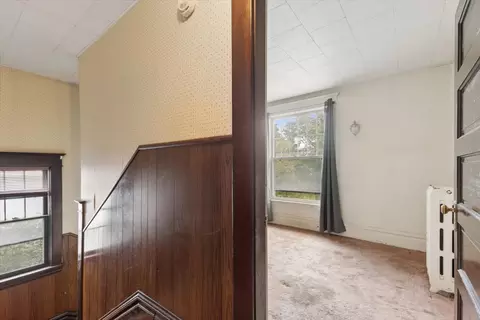 Entry Way - 220 4th Ave E, Kalispell, MT 59901 photo 3 of 4