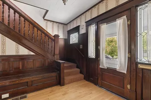 Entry Way - 220 4th Ave E, Kalispell, MT 59901 photo 1 of 4