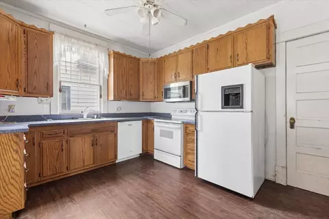 Kitchen - 220 4th Ave E, Kalispell, MT 59901 photo 1 of 1