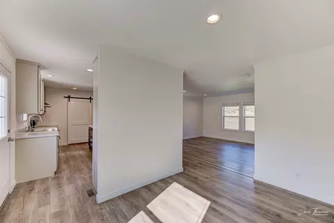 Entry Way - 419 Lump Gulch Rd, Clancy, MT 59634 photo 1 of 3