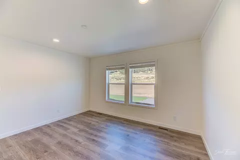 Bedroom - 419 Lump Gulch Rd, Clancy, MT 59634 photo 3 of 9