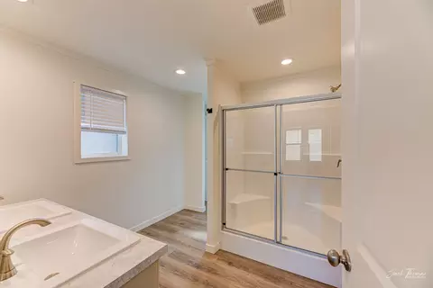 Bath - 419 Lump Gulch Rd, Clancy, MT 59634 photo 1 of 3