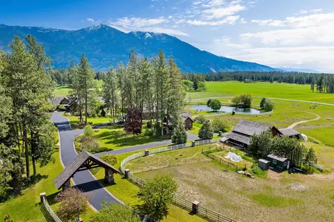 2347 Middle Rd, Columbia Falls, MT 59912