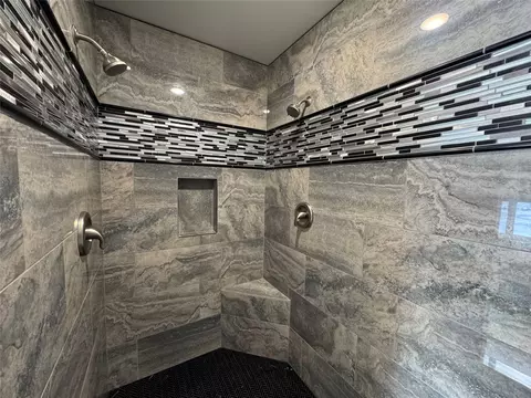 Bath - 77 Horizon Dr, Libby, MT 59923 photo 2 of 4