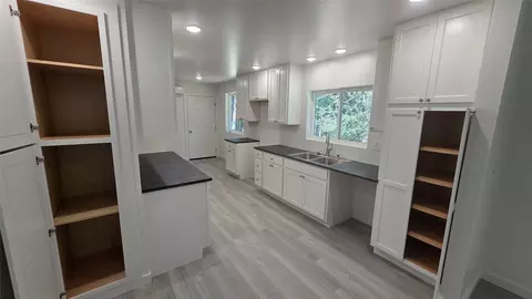 Kitchen - 77 Horizon Dr, Libby, MT 59923 photo 1 of 2