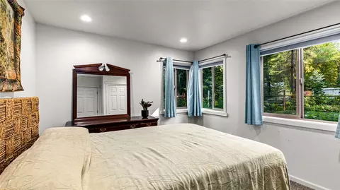 Bedroom - 582 Ferndale Dr, Bigfork, MT 59911 photo 2 of 2