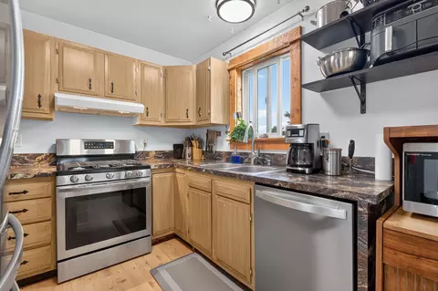 Kitchen - 424 Cactus Rd, Helena, MT 59602 photo 2 of 2