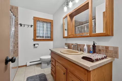 Bath - 424 Cactus Rd, Helena, MT 59602 photo 1 of 2