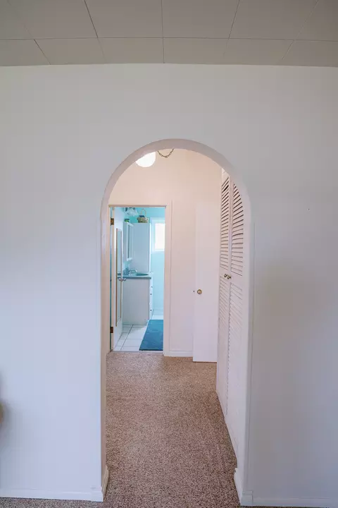 Entry Way - 12 1st Ave S, Cascade, MT 59421 photo 3 of 5