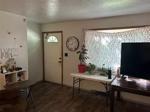 Entry Way - 701 13th Ave E, Polson, MT 59860 photo 1 of 2