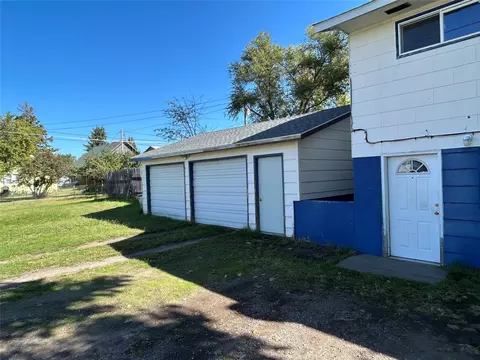 Exterior - 701 13th Ave E, Polson, MT 59860 photo 3 of 7