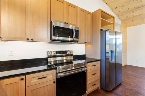 Kitchen - 310 Timberwolf Dr, Polson, MT 59860 photo 4 of 4