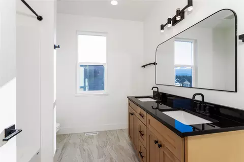 Bath - 310 Timberwolf Dr, Polson, MT 59860 photo 1 of 3
