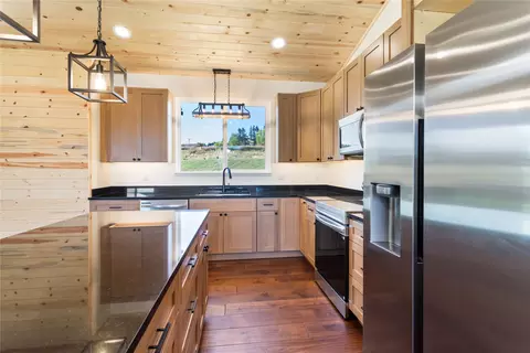 Kitchen - 310 Timberwolf Dr, Polson, MT 59860 photo 3 of 4