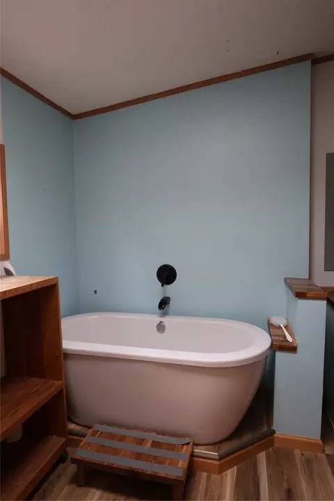 Bath - 29 River Dr, Cascade, MT 59421 photo 5 of 6