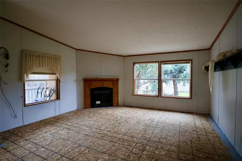 Living - 29 River Dr, Cascade, MT 59421 photo 1 of 6