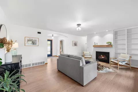 Living - 6 Antelope Way, Clancy, MT 59634 photo 3 of 8
