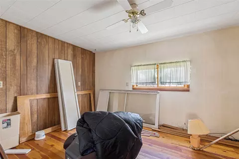 Bedroom - 106 W Avenue Ave S, Eureka, MT 59917 photo 2 of 3