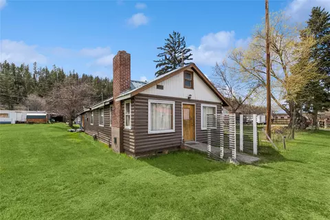 Exterior - 106 W Avenue Ave S, Eureka, MT 59917 photo 1 of 3