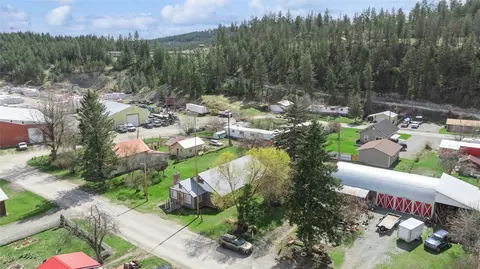 View/Area - 106 W Avenue Ave S, Eureka, MT 59917 photo 3 of 10