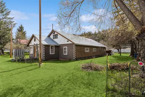 Exterior - 106 W Avenue Ave S, Eureka, MT 59917 photo 3 of 3