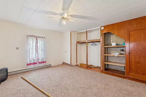Bedroom - 106 W Avenue Ave S, Eureka, MT 59917 photo 3 of 3
