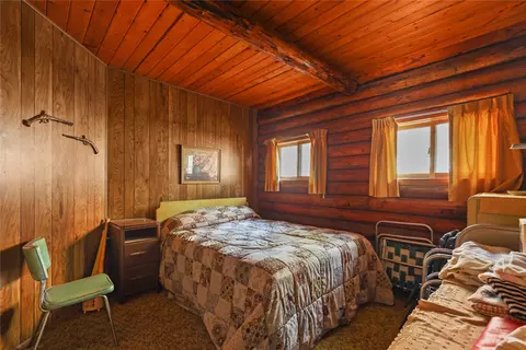 Bedroom - 35 Deer Ridge Ln, Cascade, MT 59421 photo 5 of 7