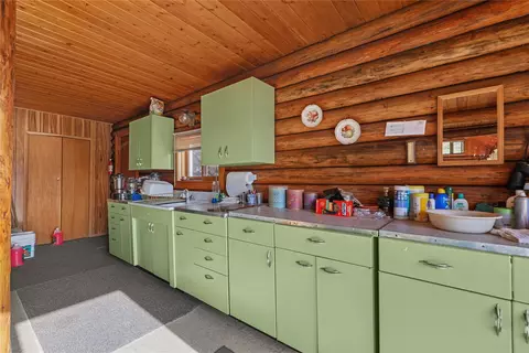 Kitchen - 35 Deer Ridge Ln, Cascade, MT 59421 photo 3 of 4