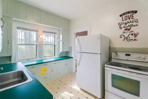 Kitchen - 3653 Mchugh Ln, Helena, MT 59602 photo 1 of 2