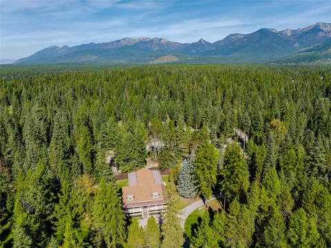 View/Area - 4926 Foothill Rd, Bigfork, MT 59911 photo 2 of 6