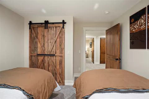 Bedroom - 4926 Foothill Rd, Bigfork, MT 59911 photo 10 of 12