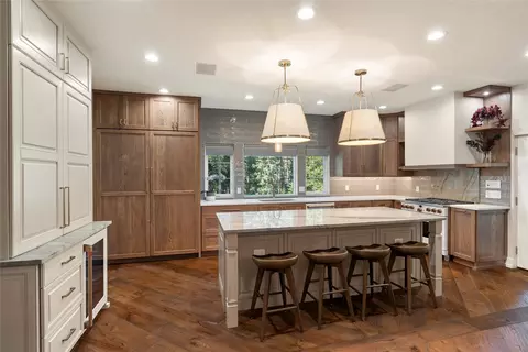 Kitchen - 4926 Foothill Rd, Bigfork, MT 59911 photo 3 of 6