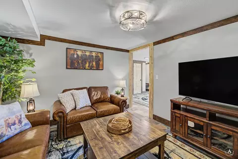 Living - 7 Leprechaun Ln, Clancy, MT 59634 photo 2 of 2