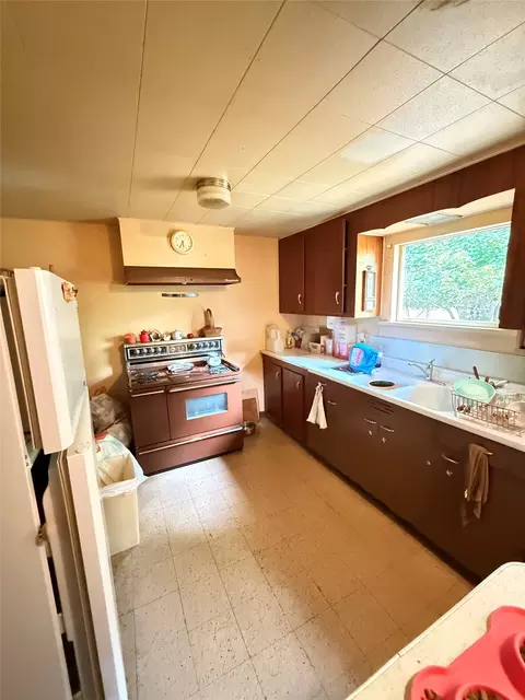 Kitchen - 279 Dolphin Way, Libby, MT 59923 photo 1 of 1