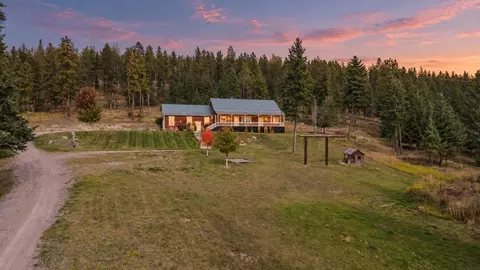 Exterior - 20689 Bower Ln, Proctor, MT 59929 photo 5 of 10